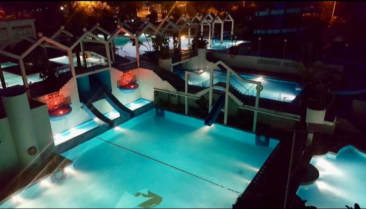 Benalbeach Casa Kito Relax 1ª Linea De Playa เบนัลมาเดนา ภายนอก รูปภาพ